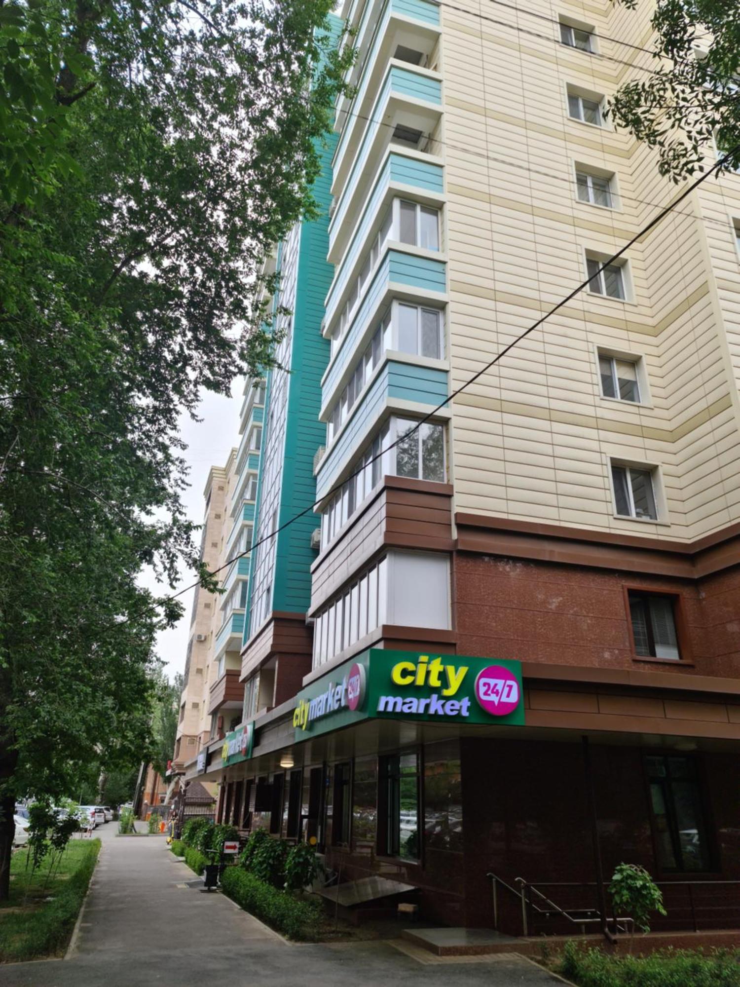 Новый Жк В Самом Центре Города Almaty Exteriér fotografie