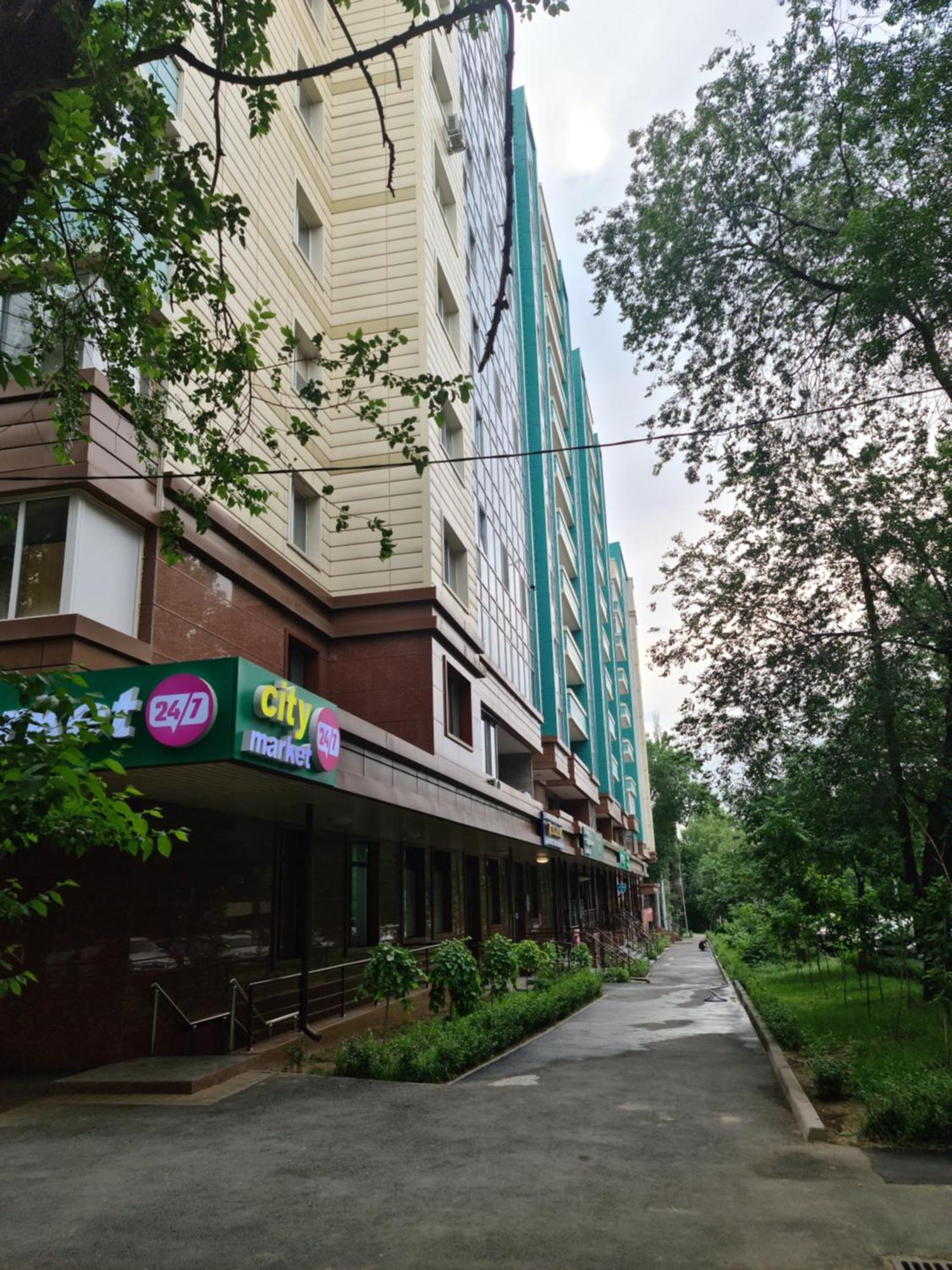 Новый Жк В Самом Центре Города Almaty Exteriér fotografie